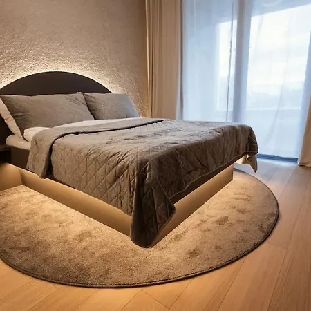 Διαμέρισμα Skypark Luxe Living *