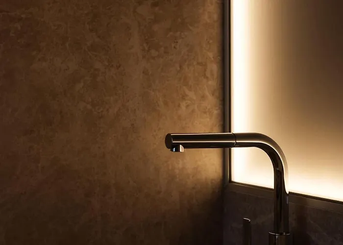 Skypark Luxe Living براتسيلافا