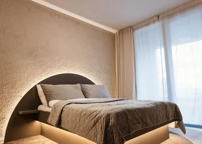 Skypark Luxe Living براتسيلافا